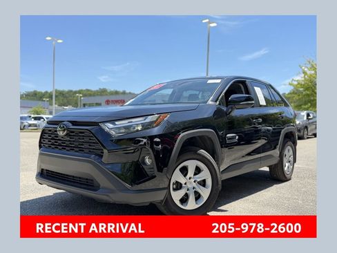 Used 2025 Toyota RAV4 LE FWD image 1