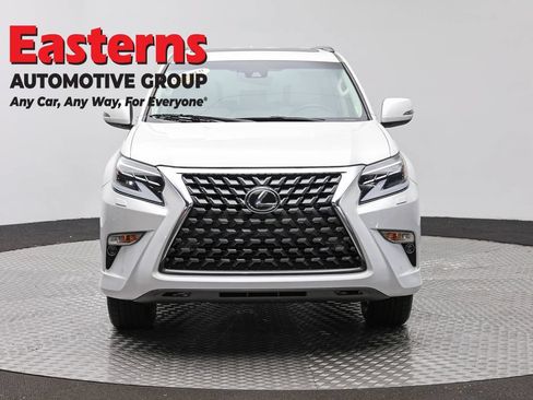 Used 2020 Lexus GX 460 Premium w/ Premium Package AWD/4WD image 2