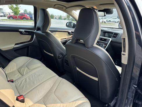 Used 2013 Volvo S60 T5 AWD/4WD image 16