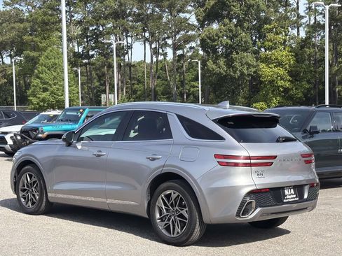 Used 2024 Genesis GV70 2.5T w/ Select Package AWD/4WD image 32