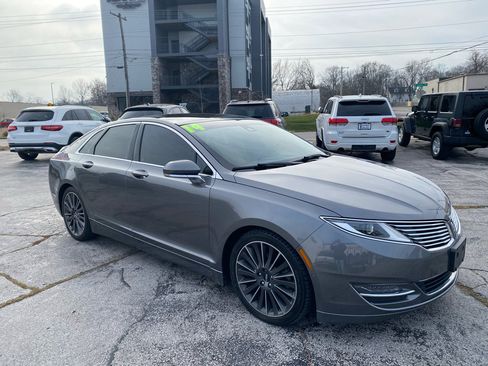 Used 2014 Lincoln MKZ AWD image 4