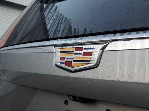 Used 2023 Cadillac Escalade ESV Premium Luxury AWD/4WD image 6