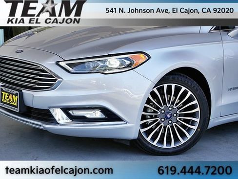 Used 2018 Ford Fusion Titanium FWD image 3