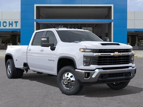 New 2026 Chevrolet Silverado 3500 LT image 7