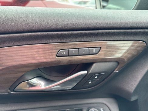 Used 2024 GMC Terrain Denali image 18