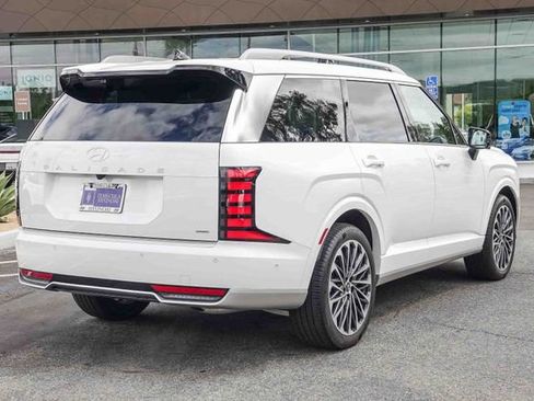 Certified 2026 Hyundai Palisade Calligraphy AWD/4WD image 4