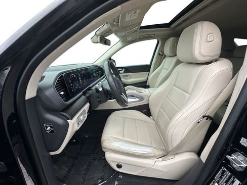 Used 2020 Mercedes-Benz GLE 350 w/ Premium Package image 9