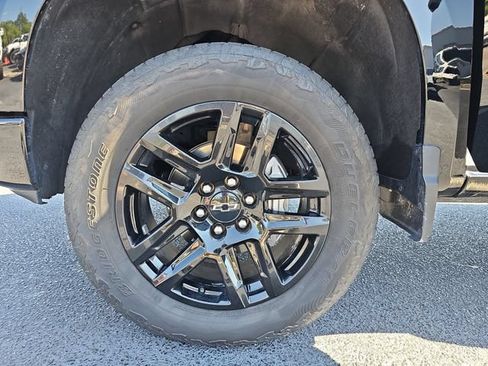 Used 2024 Chevrolet Silverado 1500 LT Trail Boss w/ LT Trail Boss Premium Package AWD/4WD image 37