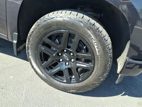 Used 2022 Chevrolet Silverado 1500 RST w/ Z71 Off-Road Package AWD/4WD image 9