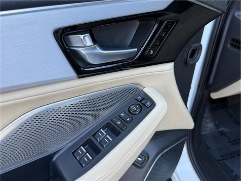 Used 2022 Acura MDX FWD w/ Technology Package image 13