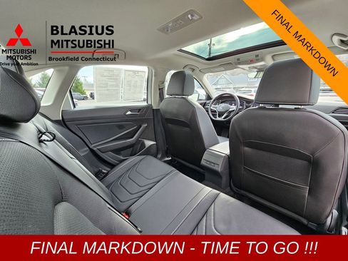 Used 2024 Volkswagen Jetta SEL image 21