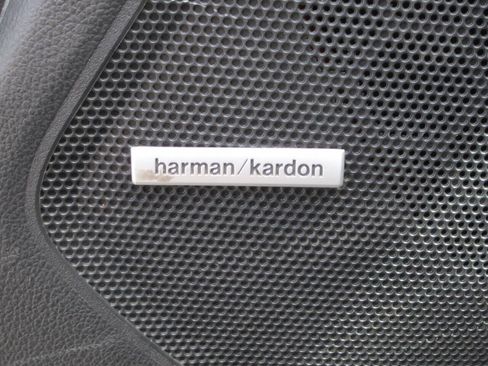 Used 2017 Subaru Outback 2.5i Limited image 26