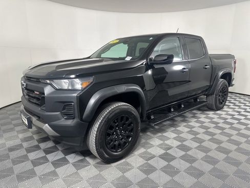 Used 2023 Chevrolet Colorado Trail Boss w/ Technology Package image 7