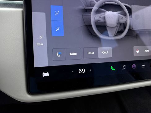 Used 2023 Tesla Model X Plaid image 22