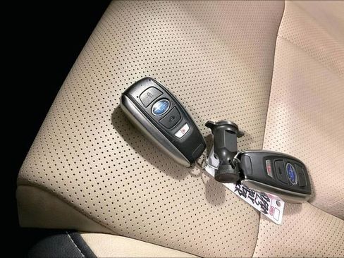 Used 2023 Subaru Outback Limited XT image 11