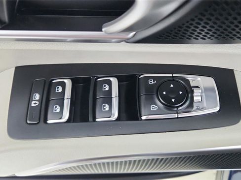 Used 2025 Kia Telluride S image 10