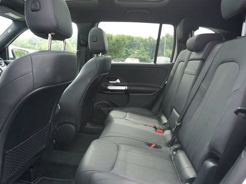 Used 2023 Mercedes-Benz GLB 250 4MATIC image 13