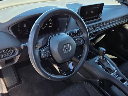 Used 2024 Honda HR-V Sport image 9