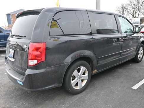 Used 2013 Dodge Grand Caravan SE FWD image 3