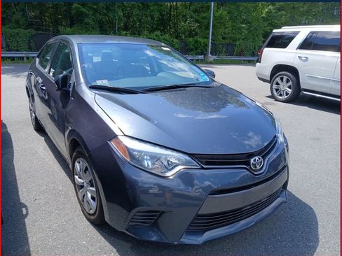 Used 2016 Toyota Corolla LE FWD image 1