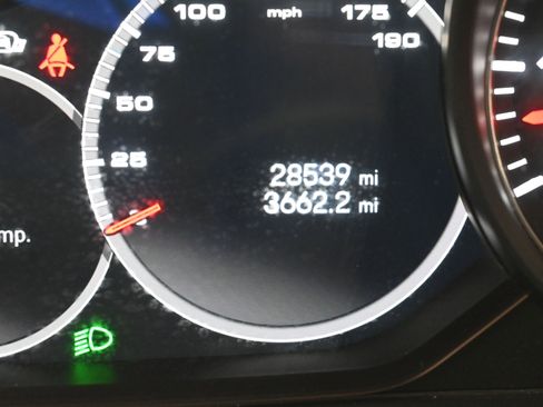 Certified 2022 Porsche Cayenne S image 18