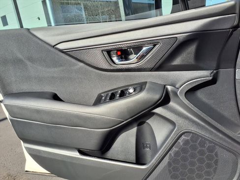 Used 2025 Subaru Outback Premium image 26