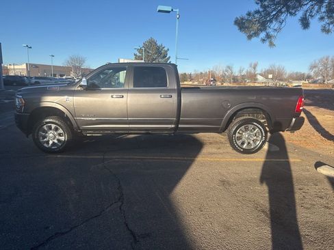 Used 2019 RAM 3500 Limited image 9