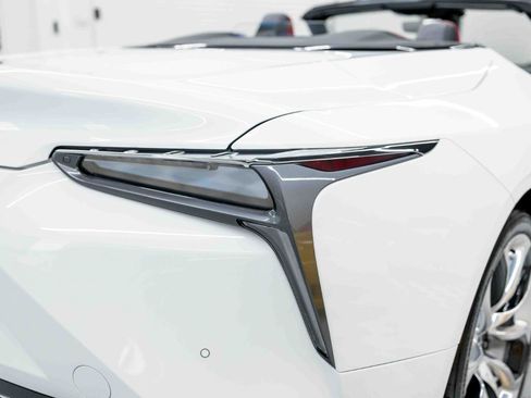 Used 2021 Lexus LC 500 Convertible w/ Touring Package RWD image 26