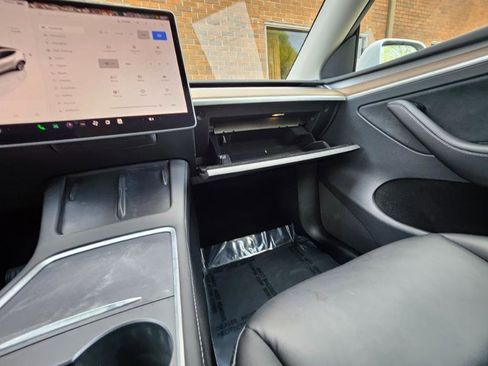 Used 2023 Tesla Model Y Long Range image 56