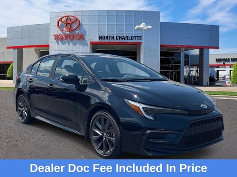 Used 2025 Toyota Corolla SE FWD image 1