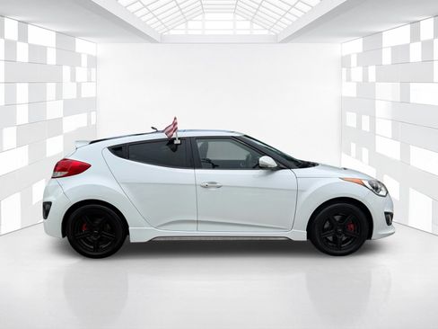 Used 2015 Hyundai Veloster Turbo w/ Option Group 04 FWD image 8