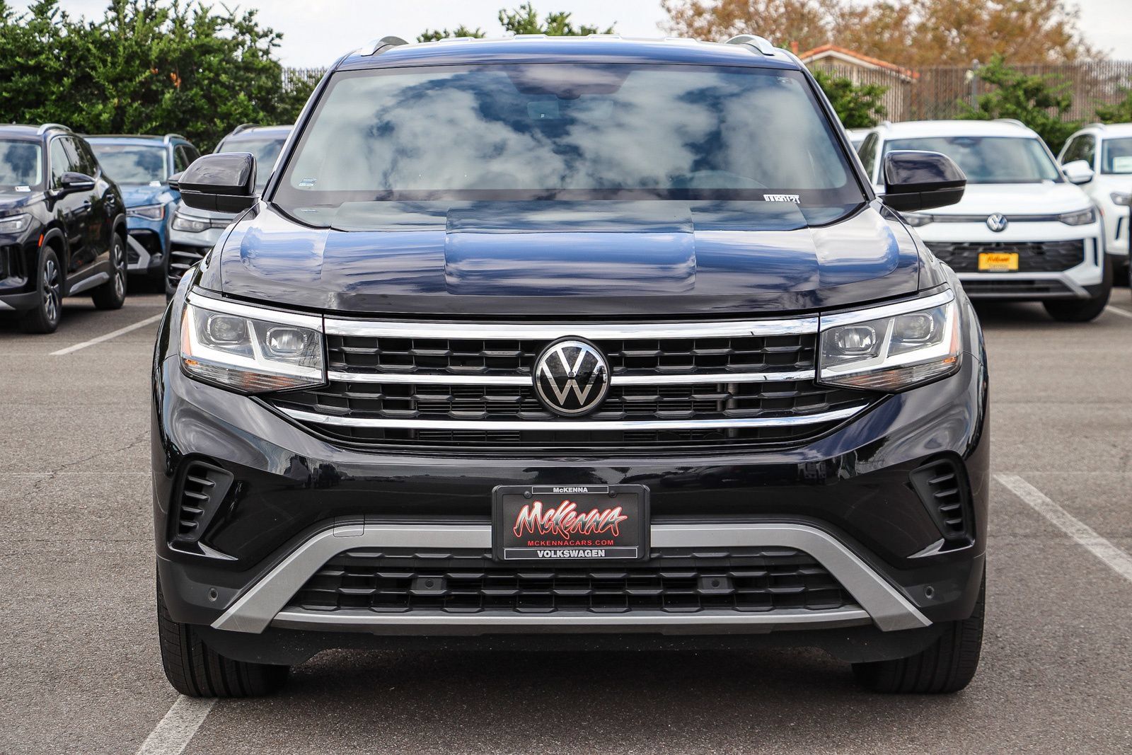 Used 2023 Volkswagen Atlas Cross Sport SE w/ Black Wheel Package FWD image 2