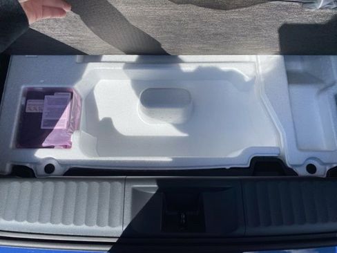 New 2025 Toyota Prius Plug-In Hybrid image 75