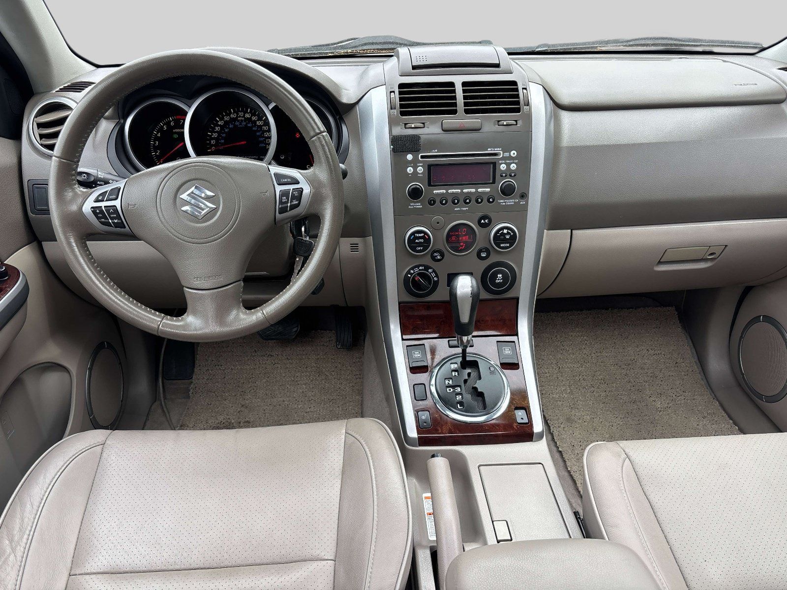 Used 2012 Suzuki Grand Vitara Limited AWD/4WD image 11