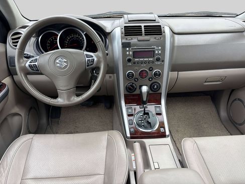 Used 2012 Suzuki Grand Vitara Limited AWD/4WD image 11