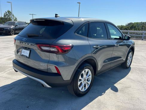 Used 2025 Ford Escape Active AWD/4WD image 5