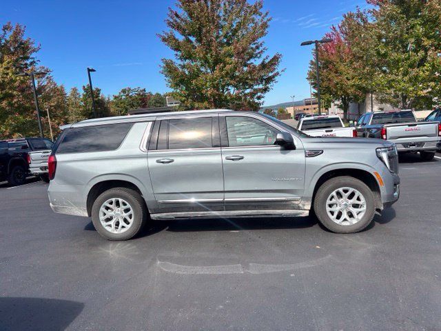 Used 2026 GMC Yukon XL Elevation AWD/4WD image 5