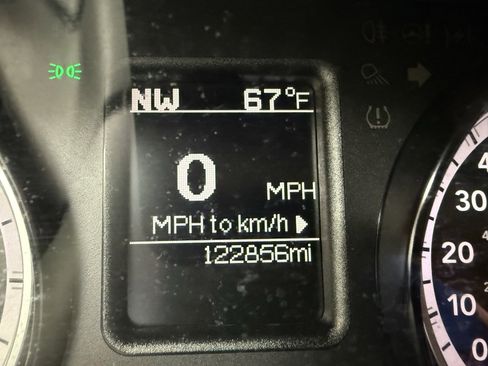 Used 2017 RAM 1500 Classic SLT image 17