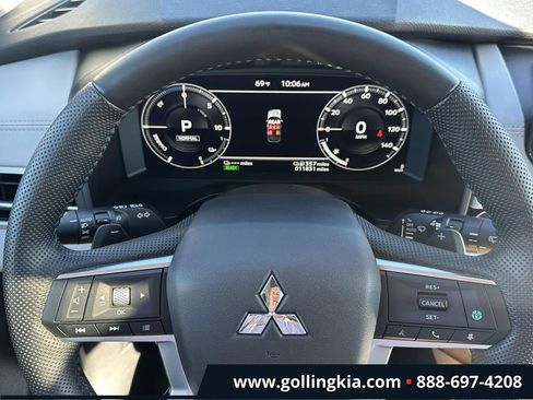 Used 2023 Mitsubishi Outlander SEL AWD/4WD image 22
