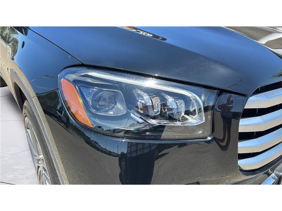 Used 2024 Mercedes-Benz GLS 450 4MATIC image 38