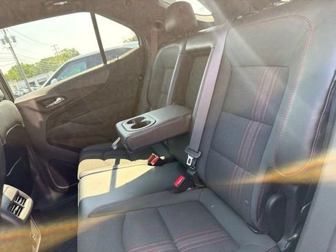 Used 2024 Chevrolet Equinox RS FWD image 10