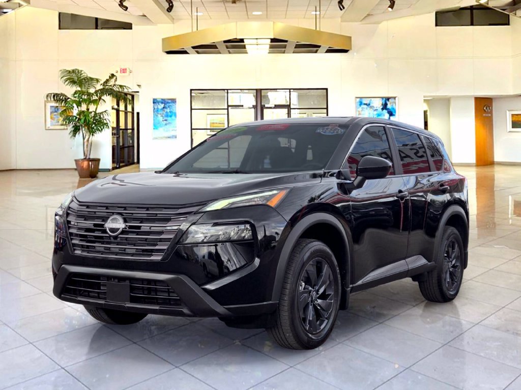 Certified 2026 Nissan Rogue SV FWD image 1
