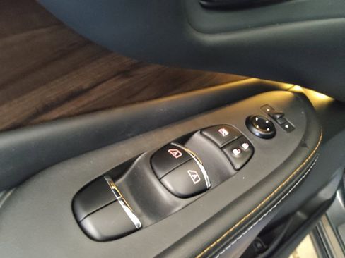 Used 2021 Nissan Murano Platinum w/ Cargo Package image 27