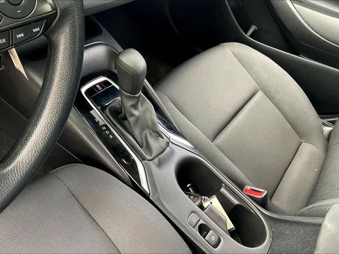 Used 2024 Toyota Corolla LE FWD image 16