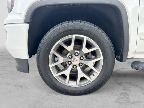 Used 2018 GMC Sierra 1500 SLT AWD/4WD image 17