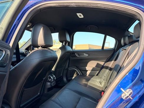 Used 2022 Alfa Romeo Giulia Sprint RWD image 12
