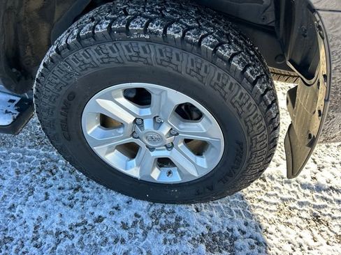 Used 2024 Toyota 4Runner SR5 image 50