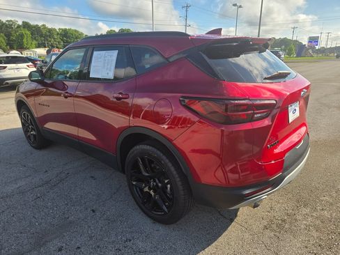 Used 2024 Chevrolet Blazer LT w/ Convenience Package FWD image 3