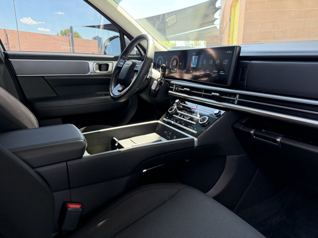 Used 2024 Hyundai Santa Fe SE FWD image 39