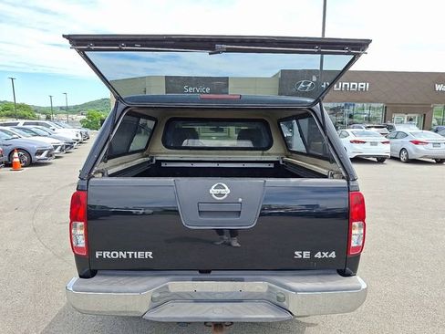 Used 2008 Nissan Frontier SE w/ SE Value Truck Pkg AWD/4WD image 27